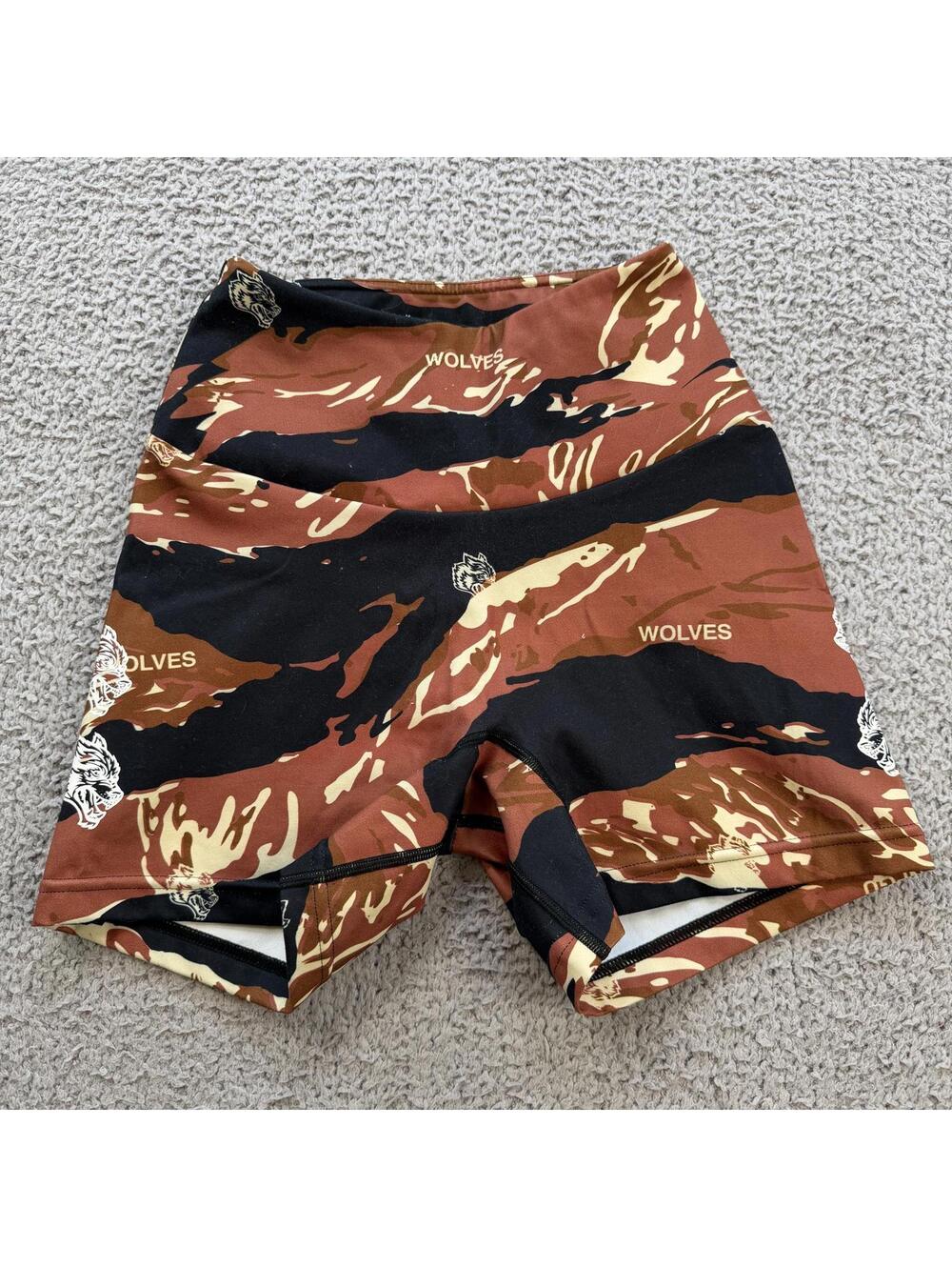 Darc Sport Wolves Womens Shorts 64 of 500 Tiger Camo Orange XS Bodybuilding Gym‎